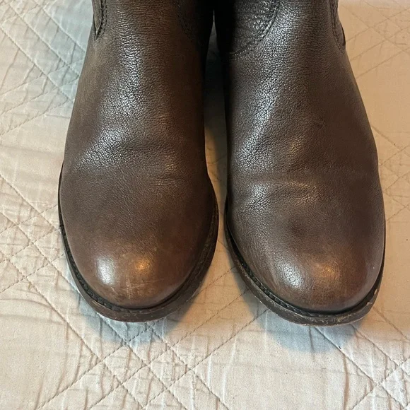 FRYE Melissa Button Zip Short Grey/Brown Leather Ankle Boots, Size 9 - Picture 8 of 16